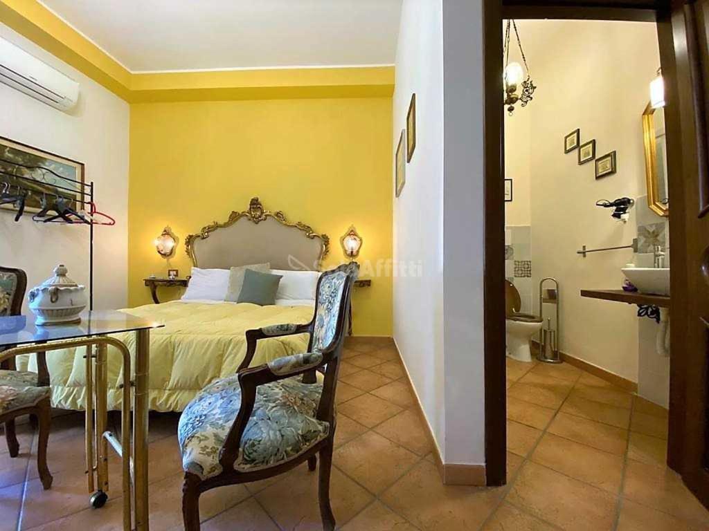 B&B Donna Anna Neapel Rum bild